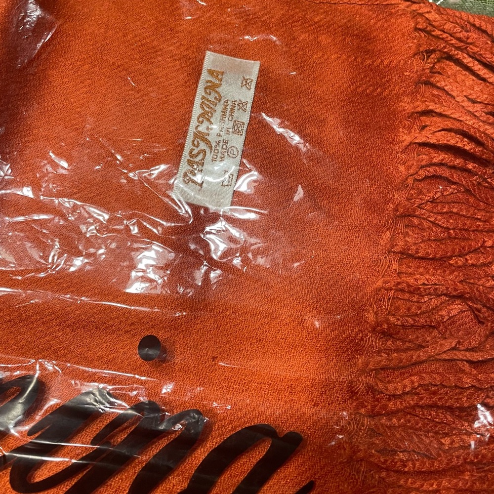 100% Pashmina Scarf, NEW!